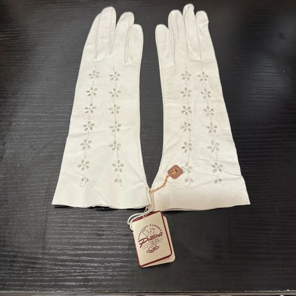 Vintage Pittards White Leather Gloves NWT Floral Cutwork Made in England Size 7